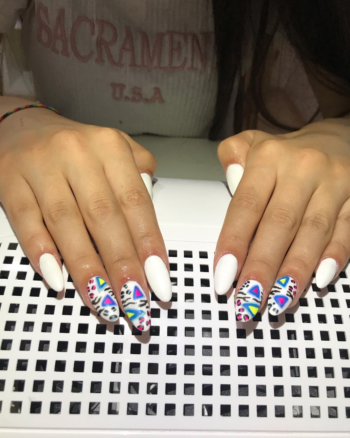 Çiçek Desenli Nail Art Uygulaması